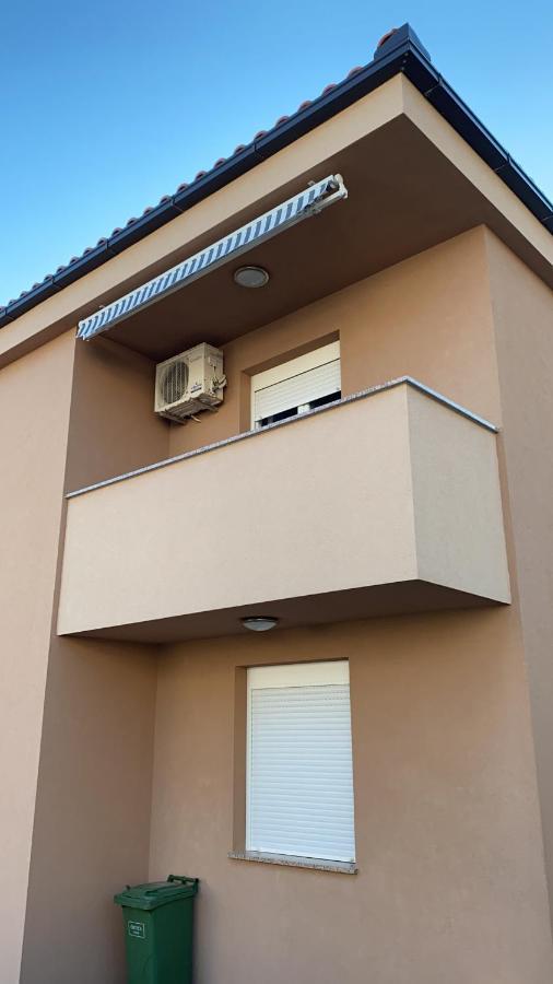 Apartment Matic Vrsi Ngoại thất bức ảnh